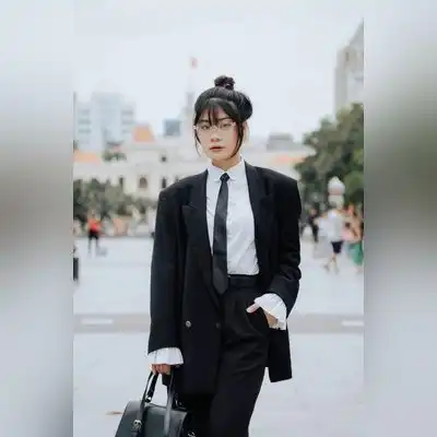 黄芊
